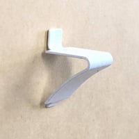 867376：15ミリ棚柱用棚受　白　B-861（4個入）