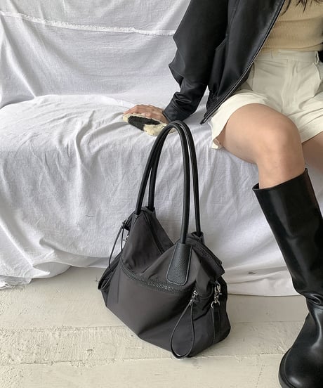 【予約販売】大容量ジップデザインショルダーバッグ クロスベルト付