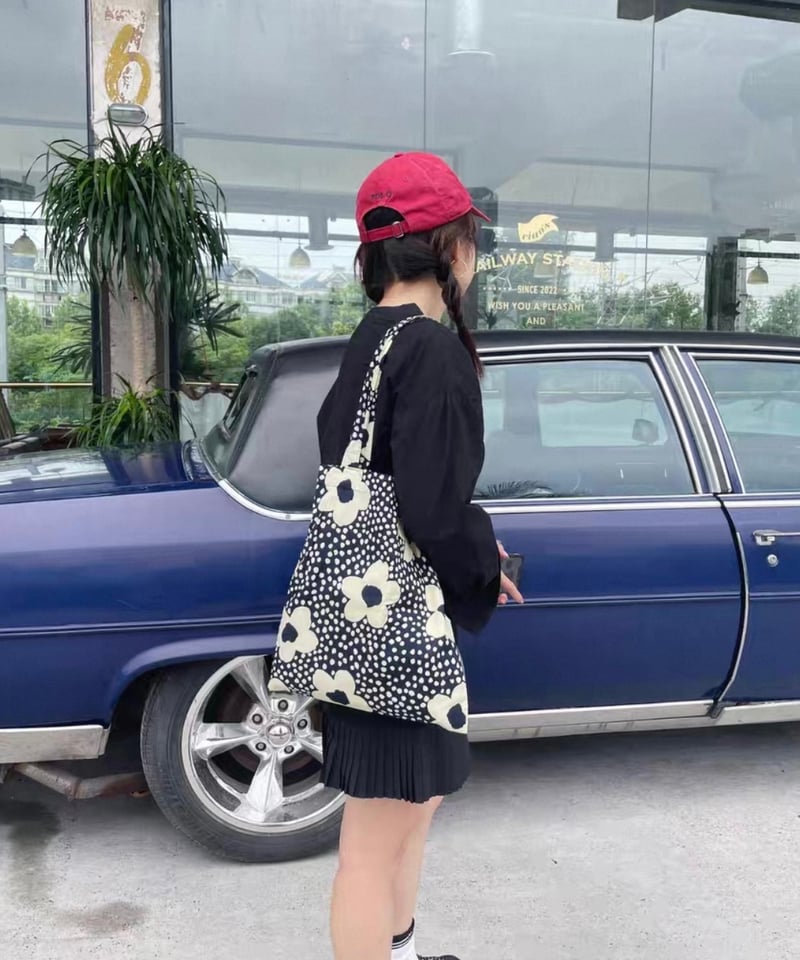 Poppy リボン柄 トートバッグ POPPY リボン柄トートバッグ - メルカリ