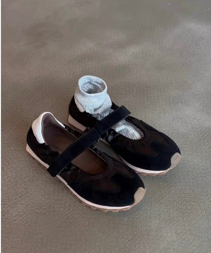 予約販売】レトロ ストラップスニーカー#ブラック | KISHIKA