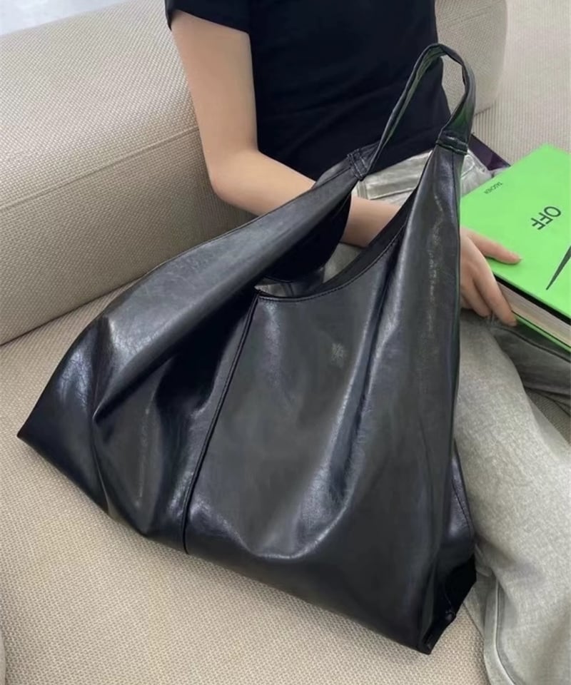 予約販売】PUレザートライアングルバッグ | KISHIKA