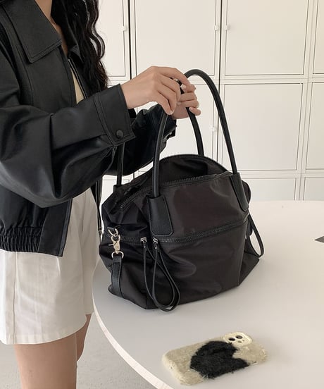 【予約販売】大容量ジップデザインショルダーバッグ クロスベルト付