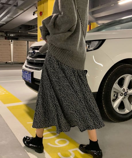BLCK FRIDAY SALE【即納】小花柄ロングフレアスカート 18719-46