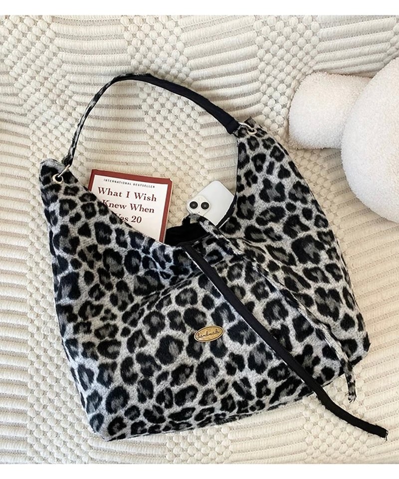 J&R ショルダーバッグ レオパード柄 予約販売】レオパード柄リバーシブルショルダーバッグ | KISHIKA
