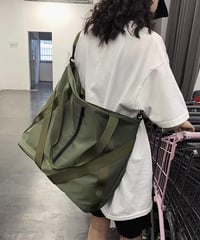 今だけ限定OFF【予約販売】大容量ナイロンショルダーバッグ
