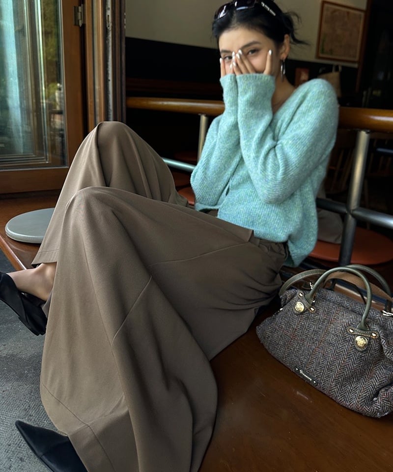 24秋【予約販売】タックワイドパンツ#カーキ | KISHIKA 24秋【予約販売】タックワイドパンツ#カーキ | KISHIKA