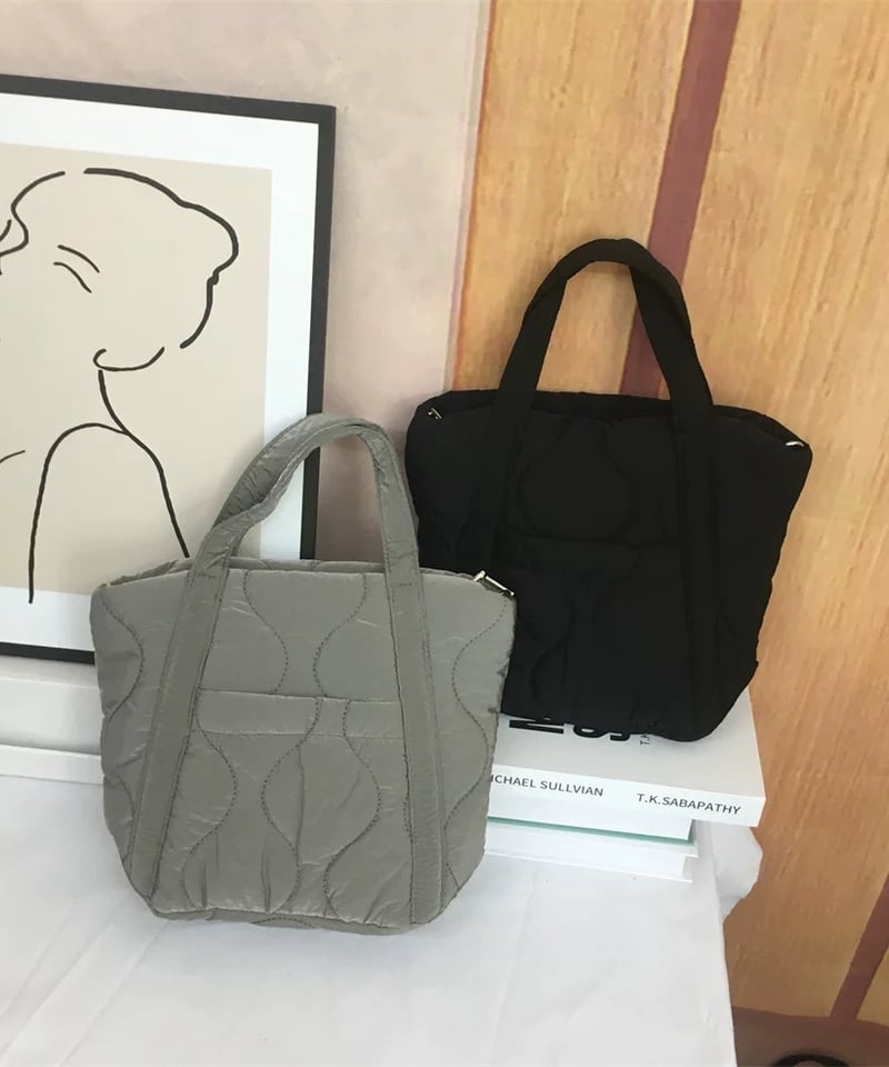 lululemon ブラック ナイロン キルティングミニトートバッグ