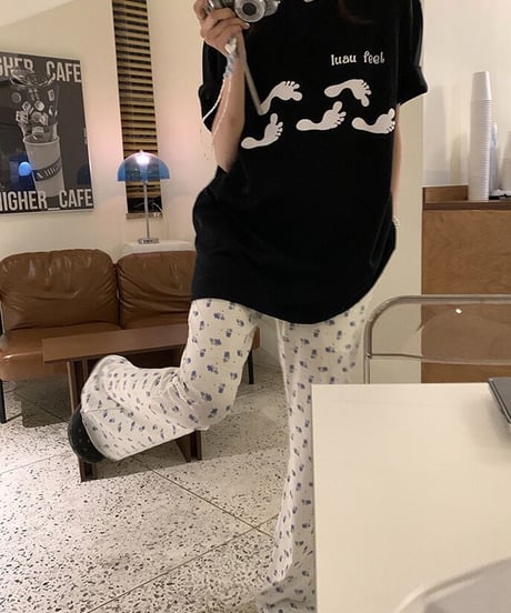 【予約販売】小花柄セミフレアパンツ