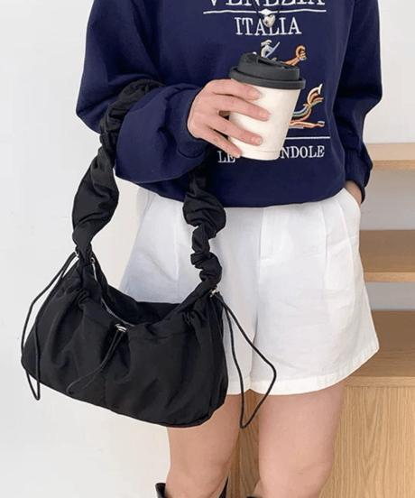 【予約販売】ギャザーハンドルナイロンショルダーバッグ