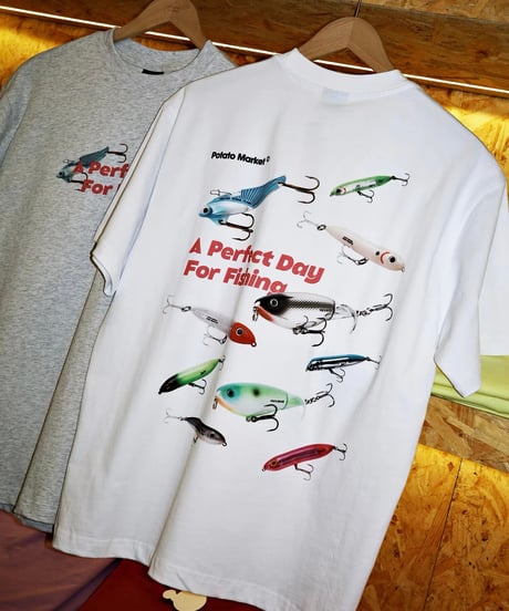 国内発☆関税込【BOSS】Tシャツ ミクストメディア アートワーク 無職転生II ～異世界行ったら本気だす～ Tシャツ［ロキシー