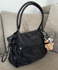 【予約販売】大容量ジップデザインショルダーバッグ クロスベルト付