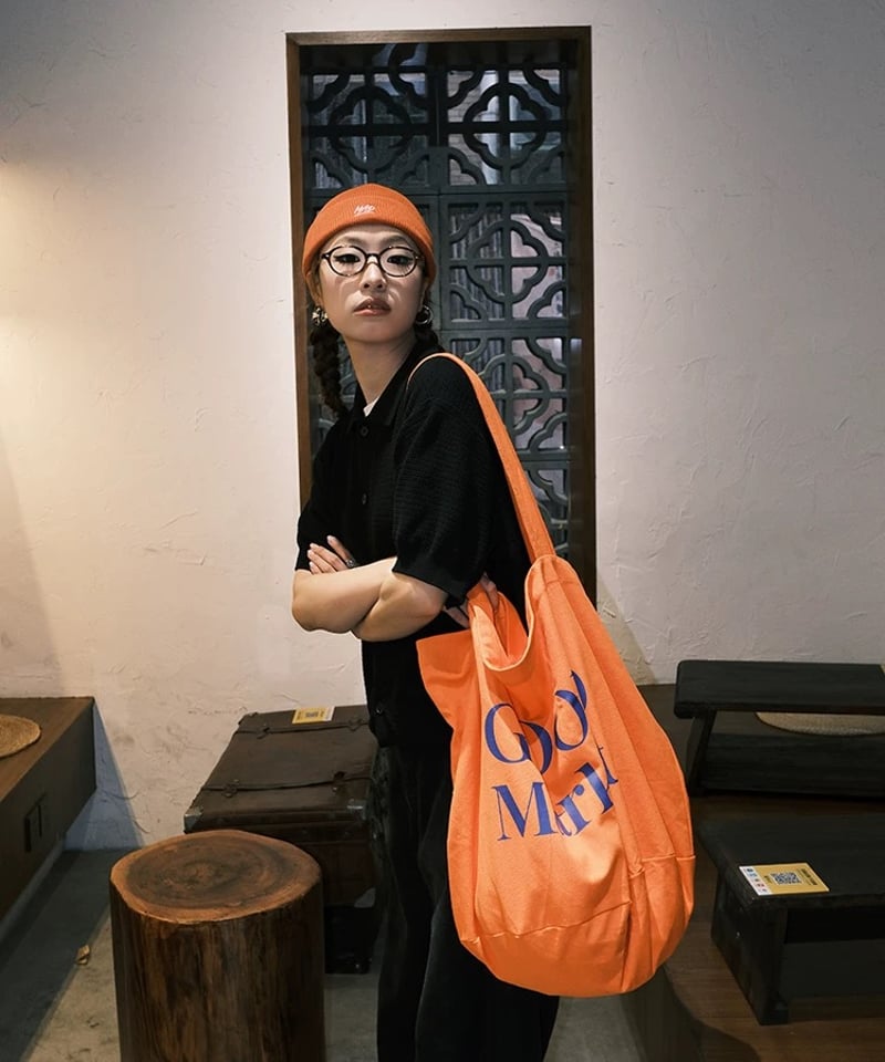 オレンジ バッグ