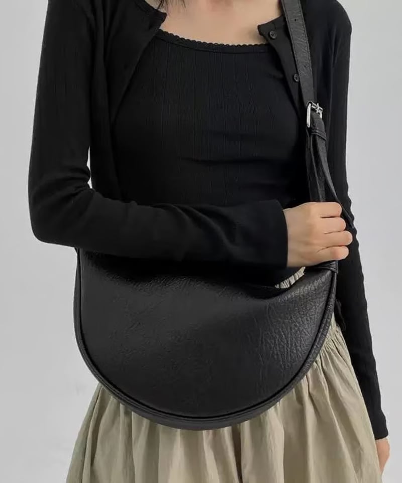 予約販売】PUレザーハーフムーンベルトショルダーバッグ | KISHIKA