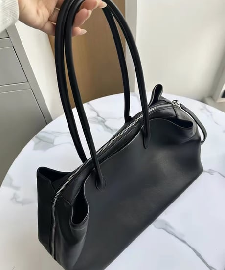 今だけ15%OFF【予約販売】フルジップレザーボストンショルダーバッグ