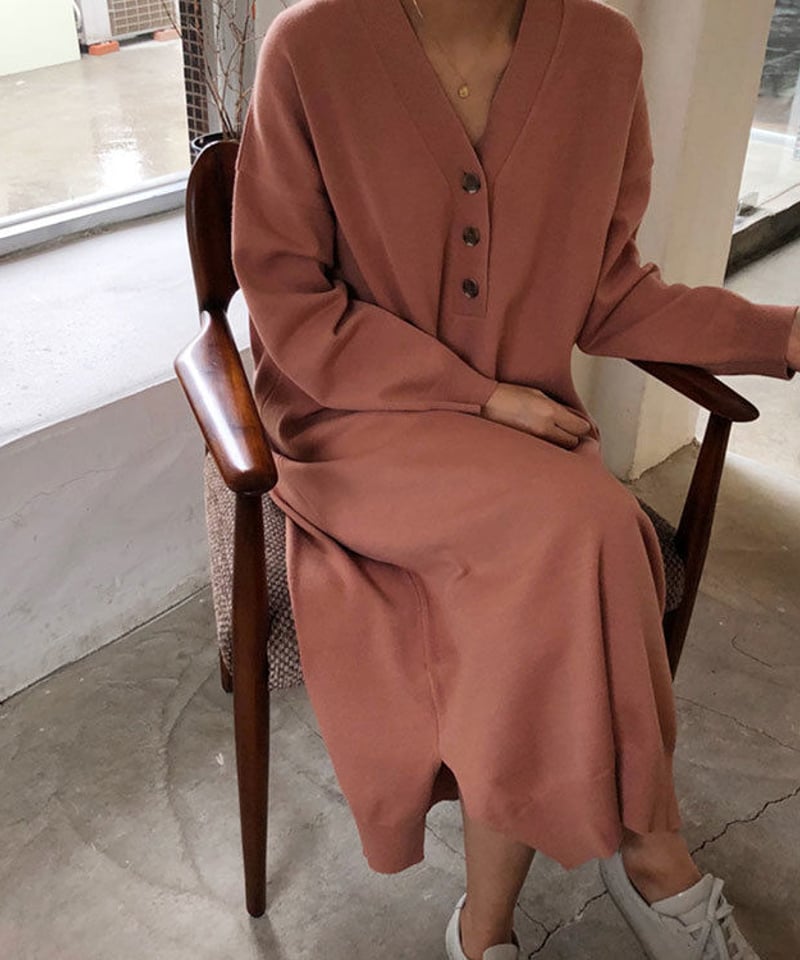 即納】Vネックニットロングワンピース 18720-45 | KISHIKA