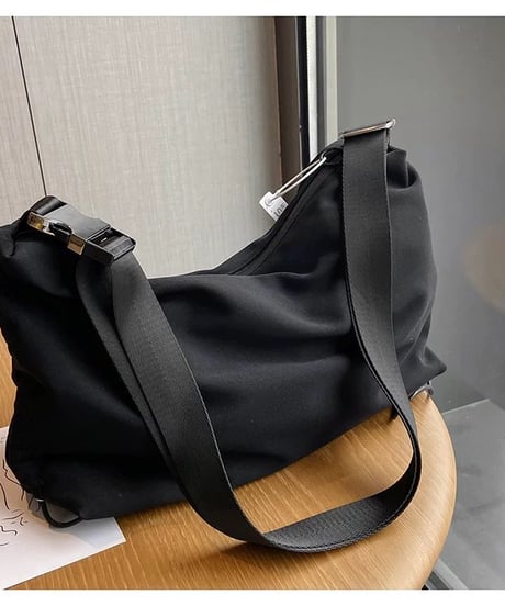 【予約販売】大容量 サイドストリング クロスバッグ
