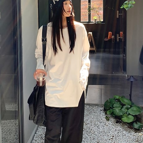 【予約販売】アシンメトリースリット長袖Tシャツ