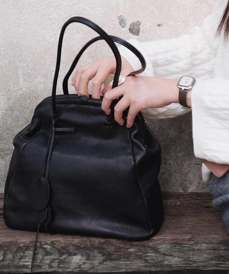 キキ　kawakawaブラックレザーがま口ショルダー キキ様専用 kawakawaブラックレザーがま口ショルダー