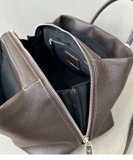 期間限定15%OFF【予約販売】レザーボストンバッグ