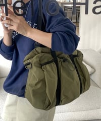 今だけ10％OFF SALE【予約販売】大容量ナイロンショルダーバッグ クロスストラップ付