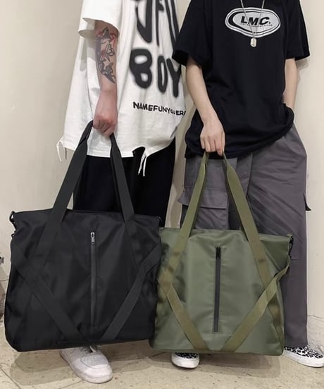 今だけ限定OFF【予約販売】大容量ナイロンショルダーバッグ