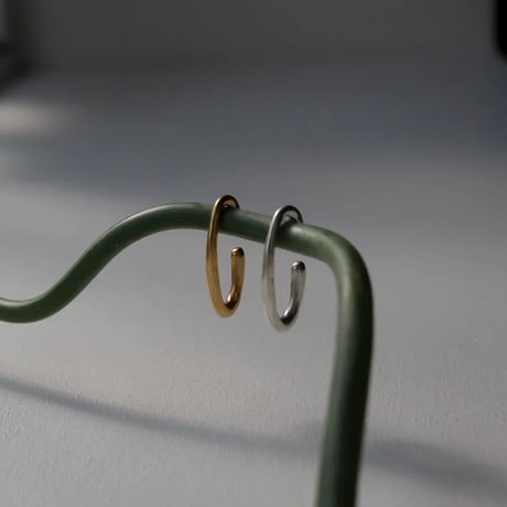 TEN. 正規商品 ユニセックス アクセサリー テン リニア イヤーカフ シルバー/ゴールド【即日発送】