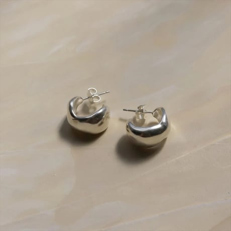 TEN. 正規商品 ユニセックス アクセサリー テン プラム ピアス シルバー/ゴールド【即日発送】(pi-0124)(pig-0124)