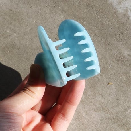 Coucou Suzette / Blue Heart Hair Claw / blheartclaw
