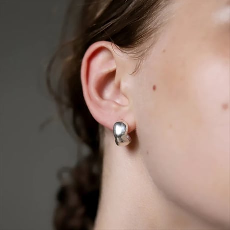 TEN. 正規商品 ユニセックス アクセサリー テン プラム ピアス シルバー/ゴールド【即日発送】(pi-0124)(pig-0124)