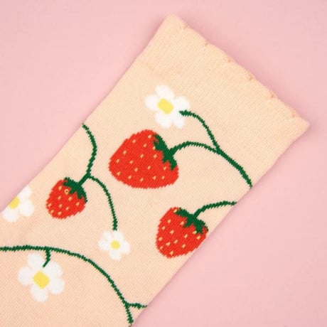 Coucou Suzette / Strawberry Plant Socks / berryplantsocks