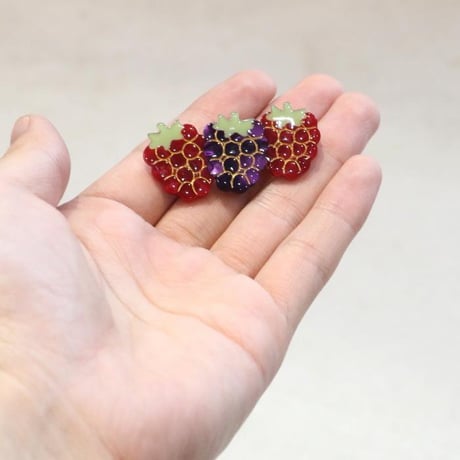 Coucou Suzette / Berries Hair Clip / berriesclip
