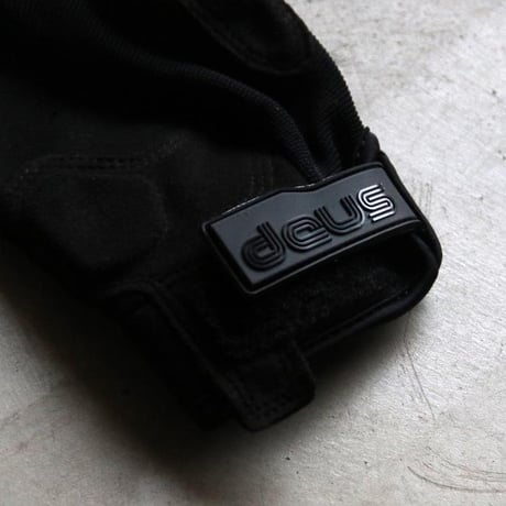 DEUS EX MACHINA / DIRT GLOVES / dmf247886