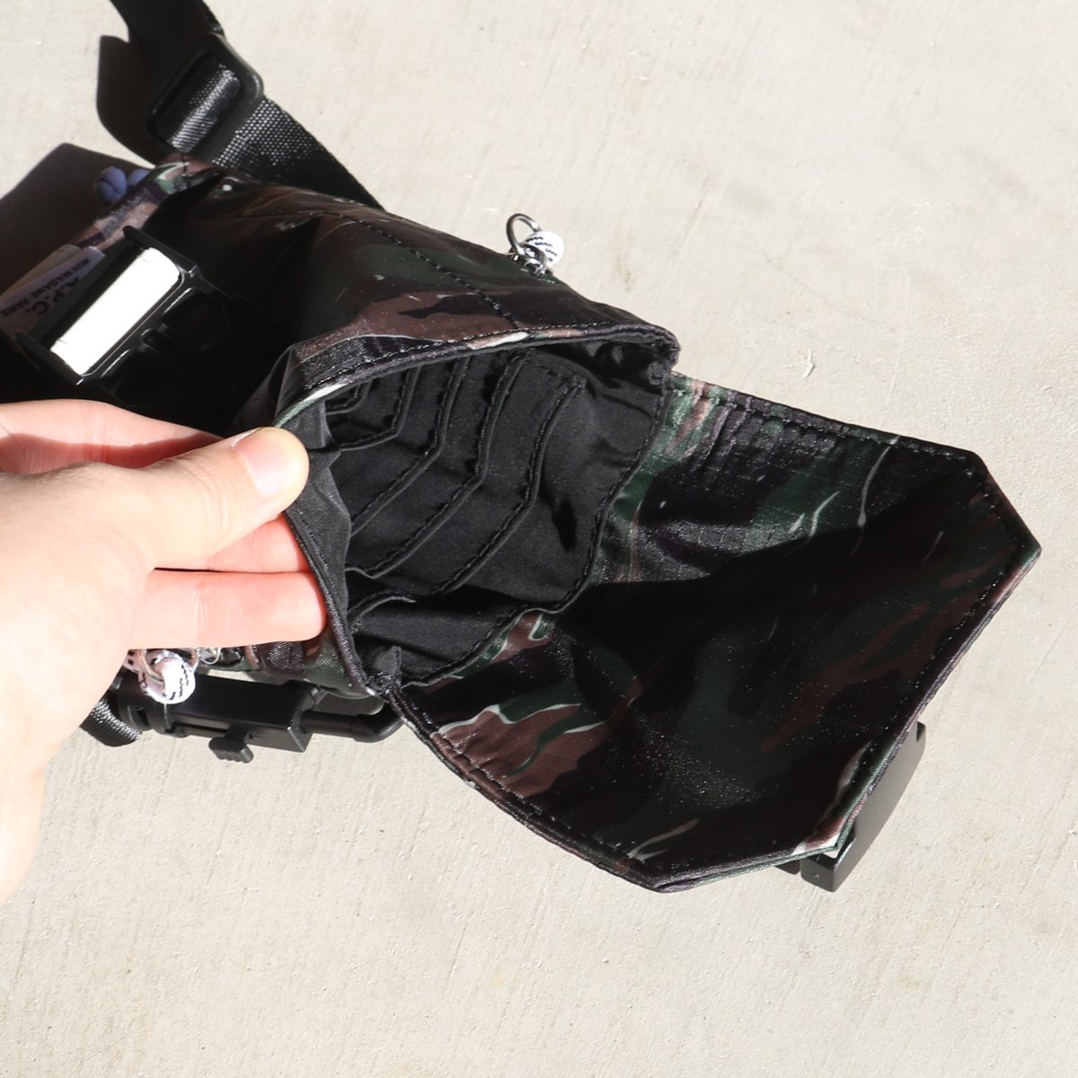 APC バッグ アーペーセー クロス ボディ ポーチ CROSSBODY POUCH APC バッグ アーペーセー クロス ボディ ポーチ CROSSBODY POUCH