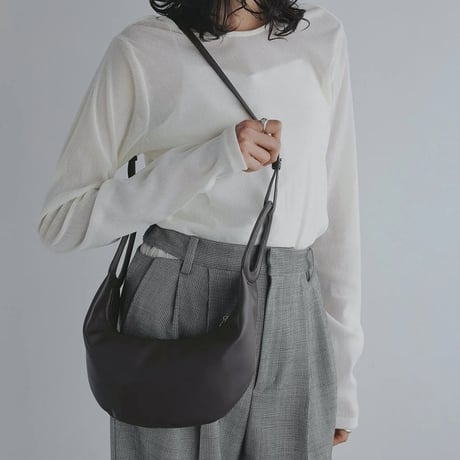 MANOF / HANDLE MOON BAG / 891168552