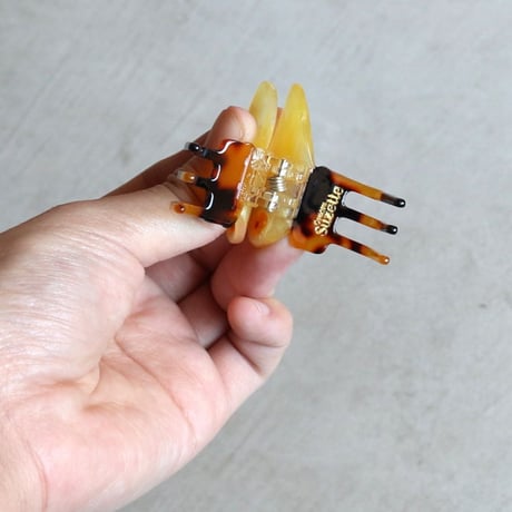 ククシュゼット 正規商品 ヘア アクセ クリップ 蝶 虫 かわいい Coucou Suzette 黄色 蝶 ミニ ヘア クロー イエロー(yebutterflyminiclaw)