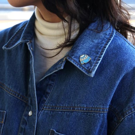 Coucou Suzette / Kitsch Sweater Pin / sweaterpin