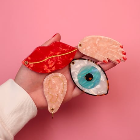 ククシュゼット 正規商品 手鏡 コンパクト ミラー スライド式 個性的 かわいい フランス おしゃれ Coucou Suzette 耳 ミラー  ベージュ(earmir)