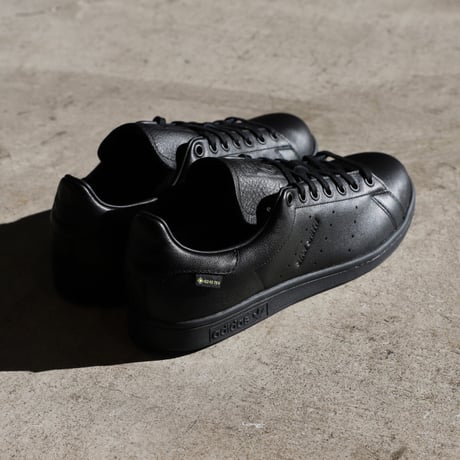 adidas originals / STAN SMITH LUX GTX / JR3323・JR3329