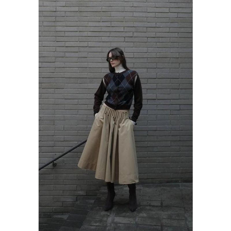 CLANE / TUCK DETAIL FLARE SKIRT / 191096042 | C