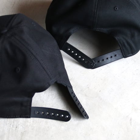 HIDEANDSEEK ハイドアンドシーク  刺繍 ロゴ ベースボール キャップ DUSTYCHAMP Baseball Cap ブルー/ホワイト 2色展開 2023秋冬新作(DG-100623)