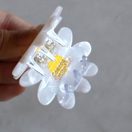 ククシュゼット 正規商品 ヘア アクセ クリップ 花 Coucou Suzette デイジー ヘア クロー ホワイト  (daisyclaw)