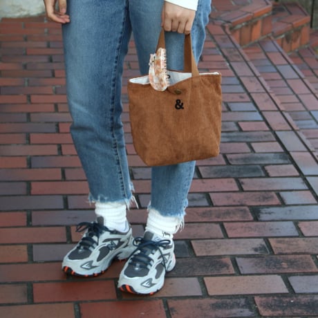 ククシュゼット 正規商品 ヘア アクセ クリップ かわいい 猫 トラ猫 茶トラ フランス Coucou Suzette ジンジャー キャット ヘア クロー ベージュ系 (gicatclaw)