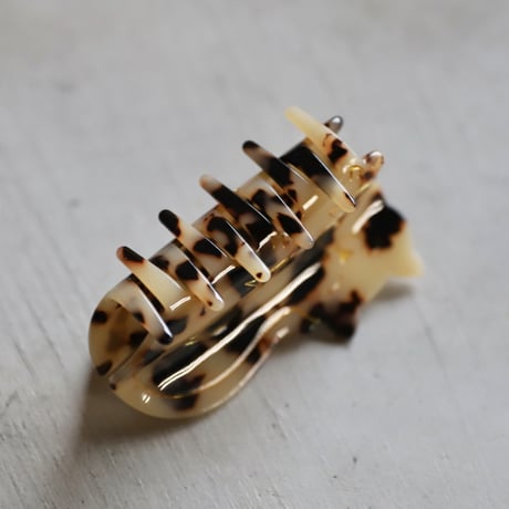 ククシュゼット 正規商品 ヘア アクセ クリップ かわいい 猫 トラネコ フランス Coucou Suzette タビー キャット ヘア クロー ベージュ系 べっ甲模様(tabbycatclaw)