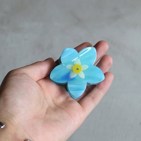 ククシュゼット 正規商品 ヘア アクセ クリップ かわいい 花 Coucou Suzette 忘れな草 ヘア クロー Forget Me Not Hair Claw ブルー (fmnclaw)