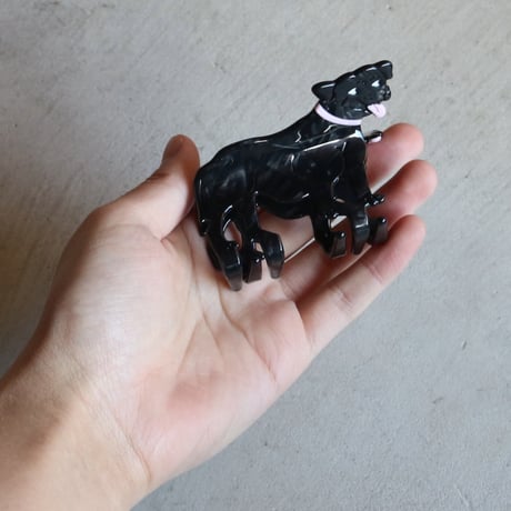 ククシュゼット 正規商品 ヘア アクセ クリップ 犬 Coucou Suzette スタッフィー スタッフォード シャーブル テリア ヘア クローブラック (staffyclaw)
