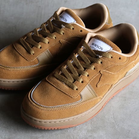 MAISON KITSUNE CHIRU / CHILLAX FOX SNEAKERS / mw04804wq1101