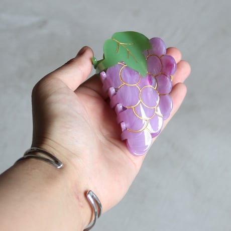ククシュゼット 正規商品 ヘア アクセ クリップ かわいい 果物 フルーツ フランス Coucou Suzette ブドウ ヘア クロー パープル(grapeclaw)