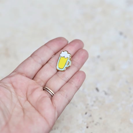 ククシュゼット 正規商品 ピンバッジ ブローチ かわいい おしゃれ フランス 個性的 Coucou Suzette ビール ピン プレゼント イエロー(beerpin)