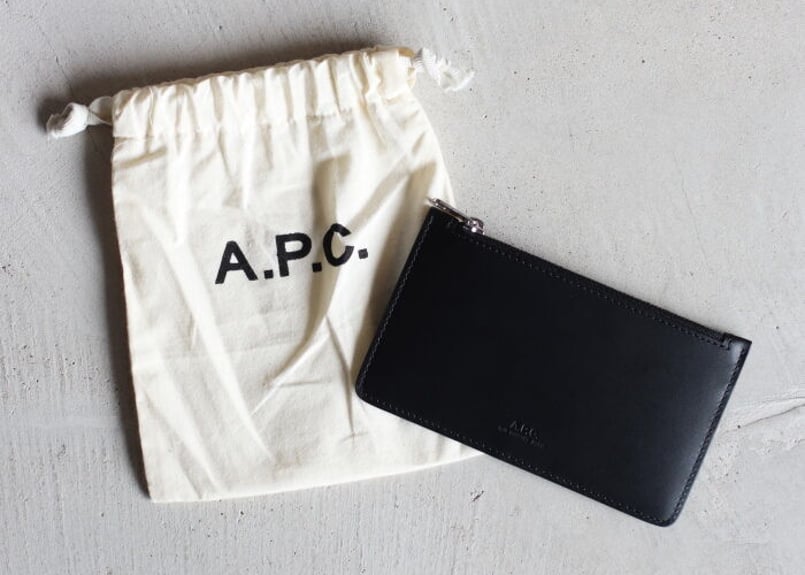 APC レザーグッズ アーペーセー Walter カードホルダー/ブラック | CHARGER