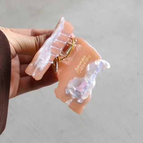 ククシュゼット 正規商品 ヘア アクセ クリップ 犬 イングリッシュブルドッグ ヘア クロー ベージュ (enbulldogclaw)